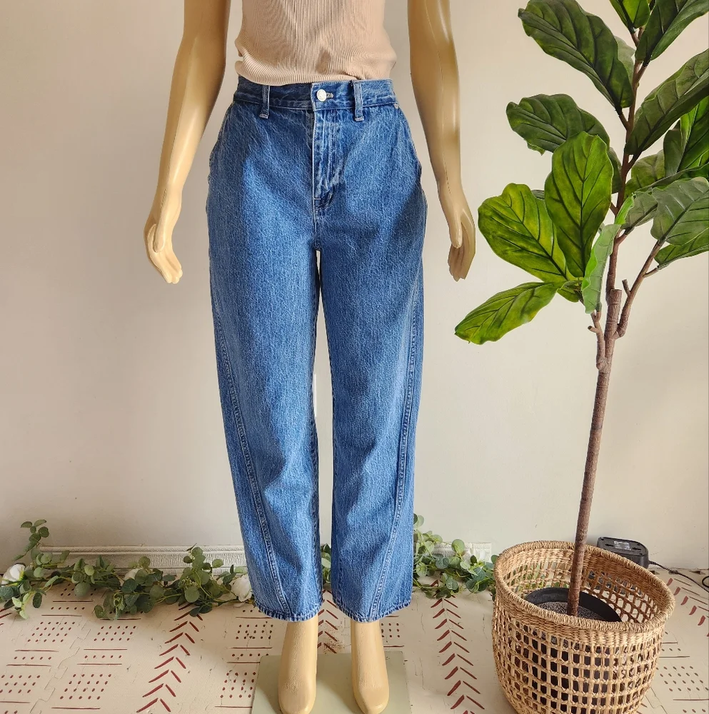 Madewell | Pieced Barrel-Leg Jeans - Picture 2 of 16